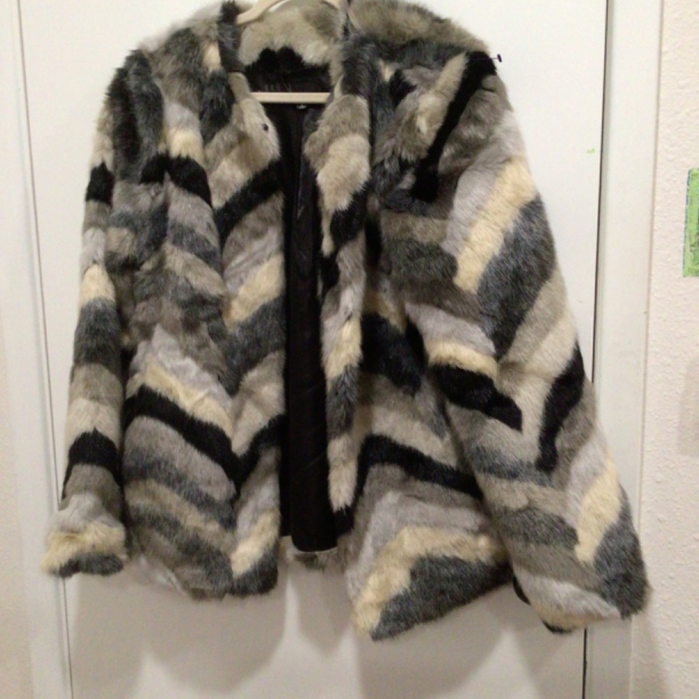 Fate Women’s Large Faux Fur Coat Retro Hidden Hook & Eye Closure Super Soft Vint View 6